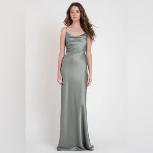 Jenny Yoo Sylvie Bridesmaid Dress in Moss Green Size 14